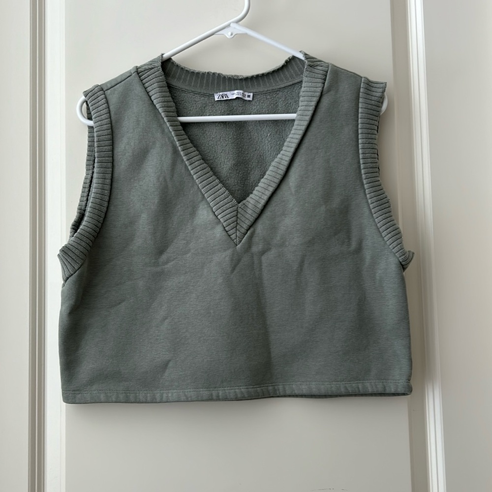 Zara pullover Vneck boxy crop top vest Sweatshirt sleeveless size S khaki green